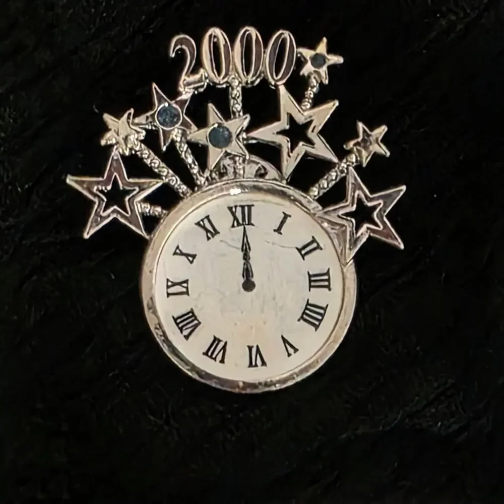 Y2K Millennium 2000 New Years Pin Midnight Clock Starburst Brooch Pin